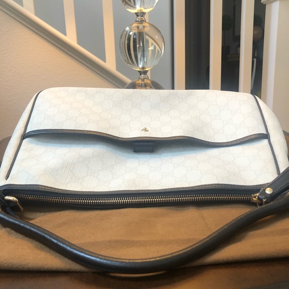 ❌SOLD❌Gucci supreme GG coated canvas shoulder bag - Picture 3 of 9